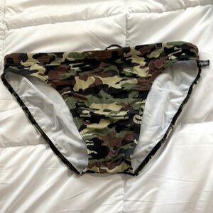 AussieBum Men’s Large Swimwear camo
